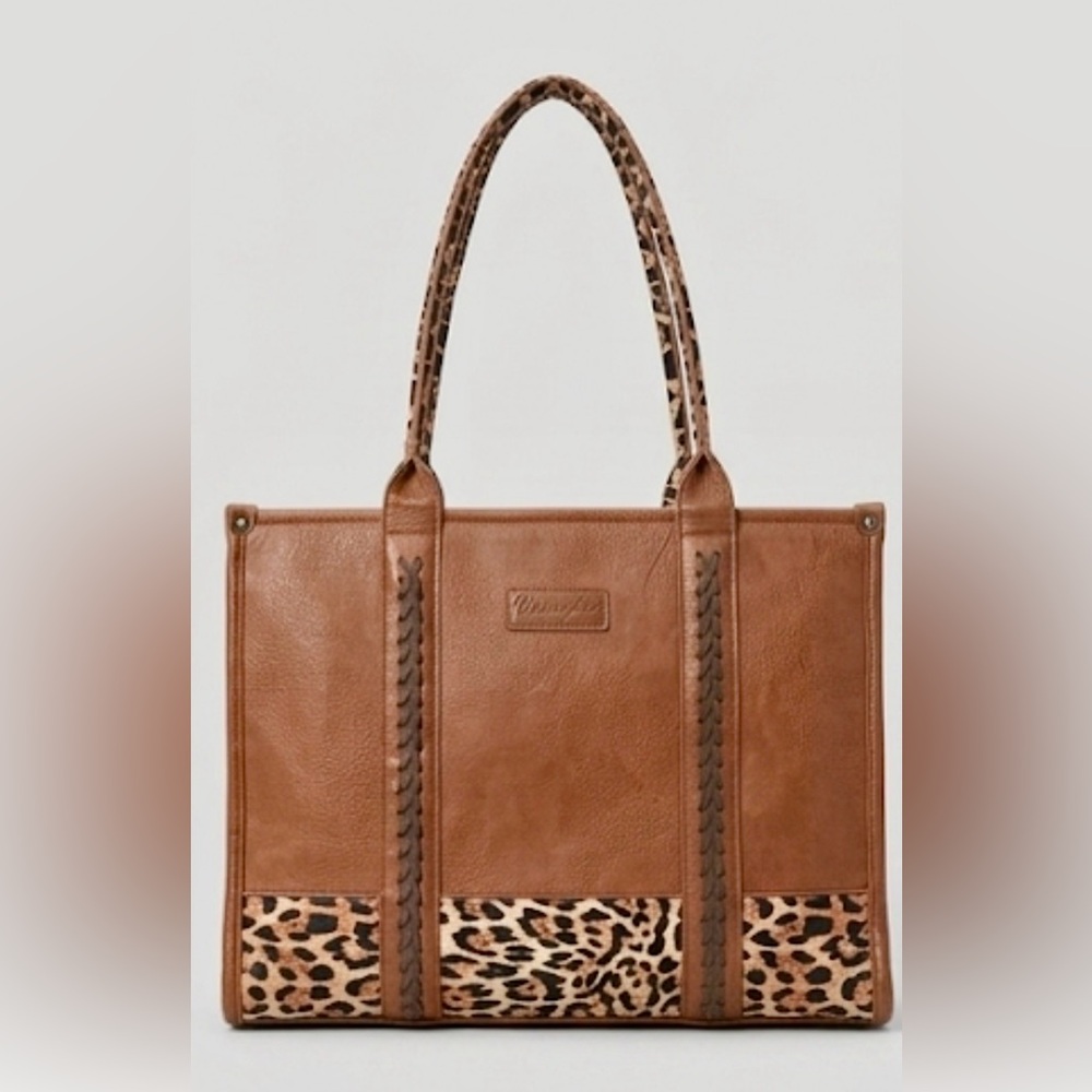 Vintage Wrangler Women’s Tan Leather Tote Bag with Leopard Trim.